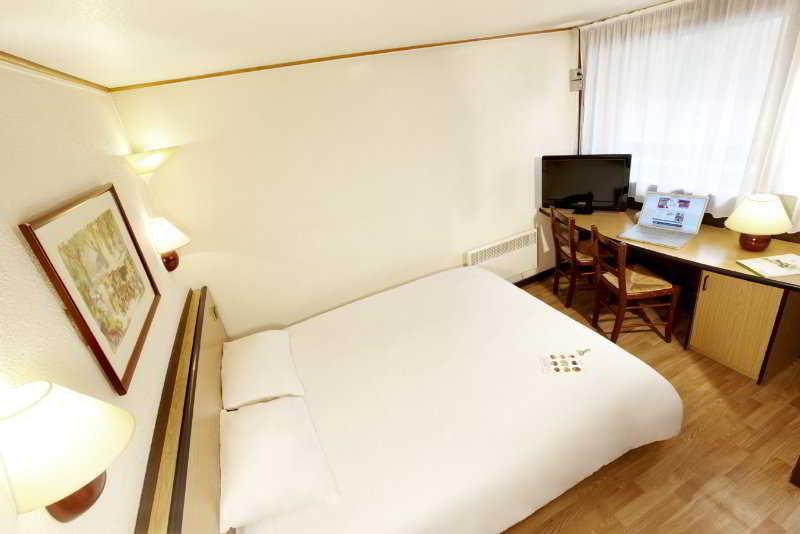 Kyriad Direct Marseille Ouest - Martigues Exterior foto